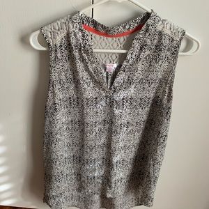 Black and white tank